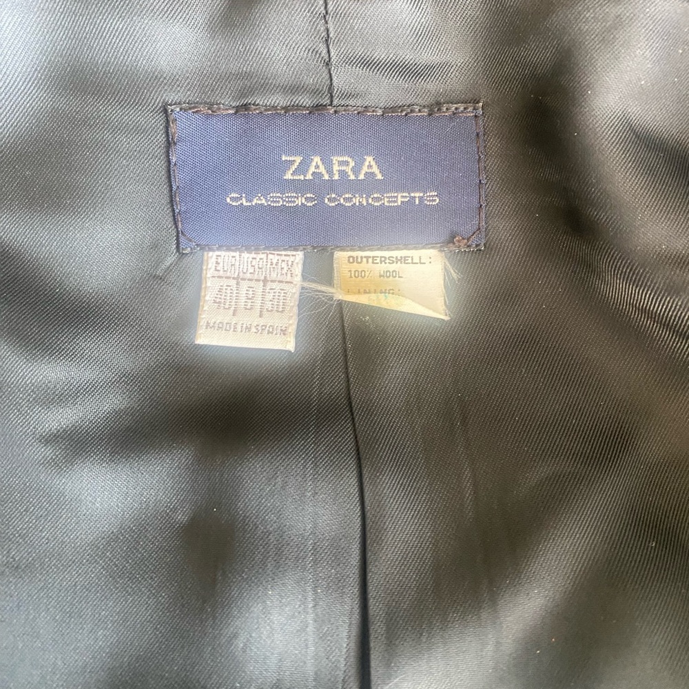 Blazer for women brand Zara. Size 8 color black.